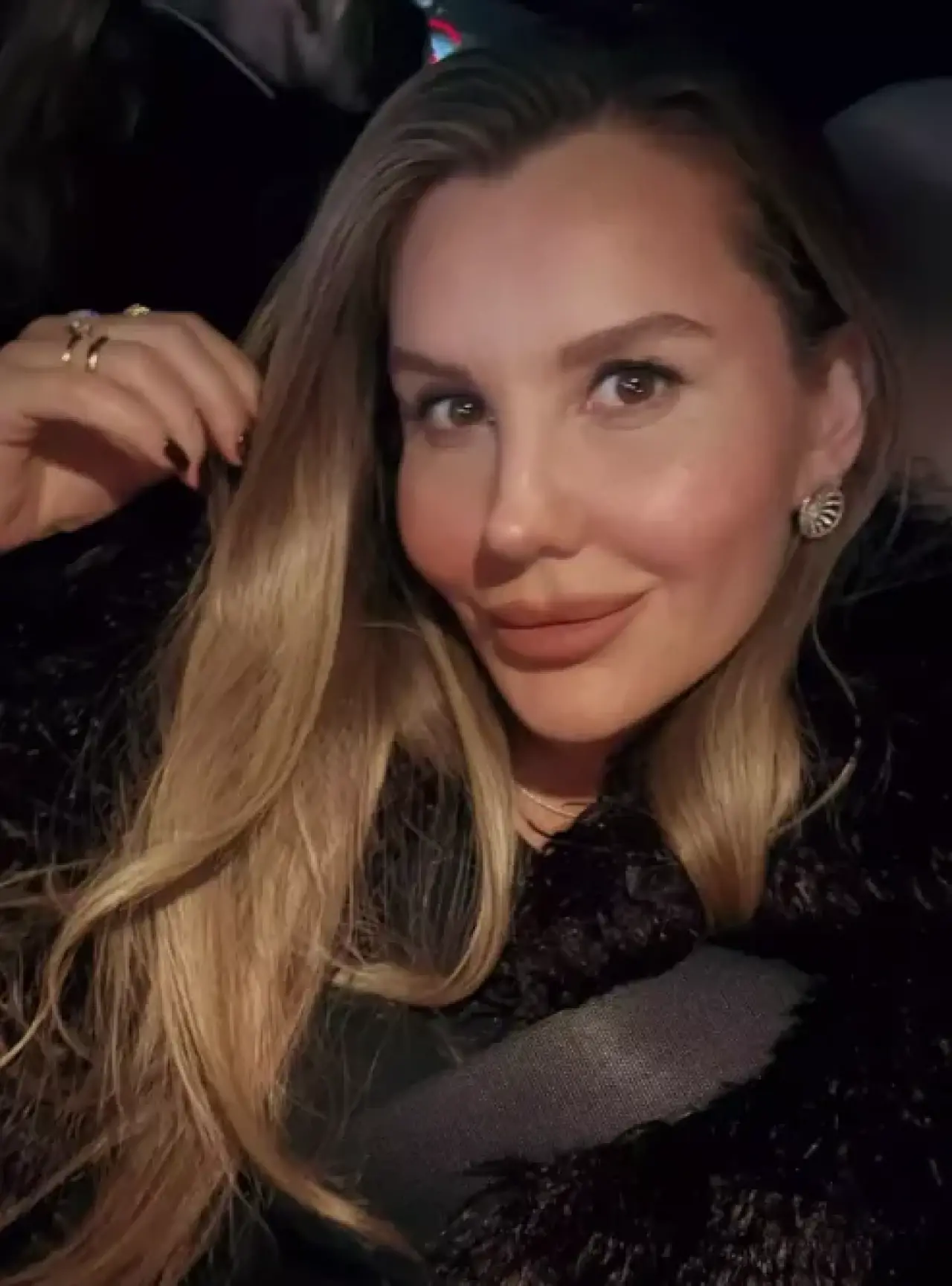 Karnı Burnunda Pozları Olay Oldu! Eda Erol’dan Hamilelik Paylaşımı 1