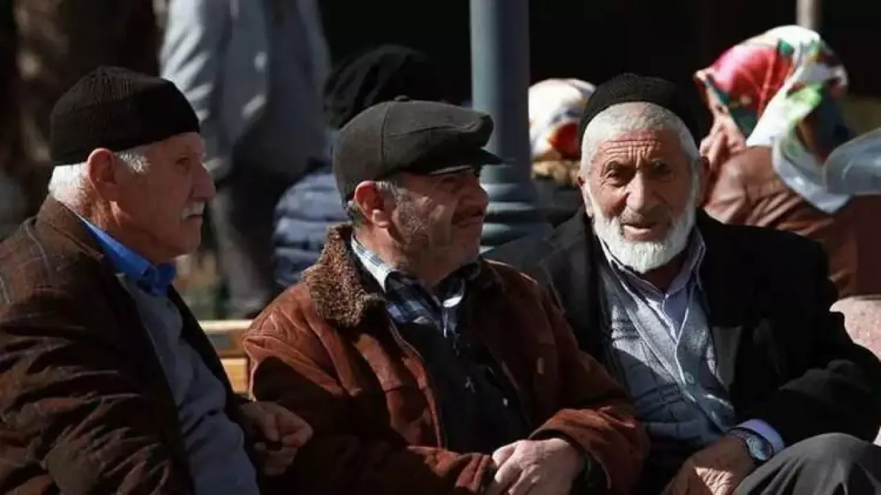 3 İl Emekliye Ayrıldı! Türkiye’de En Fazla Emeklinin Yaşadığı Şehirler Açıklandı 9