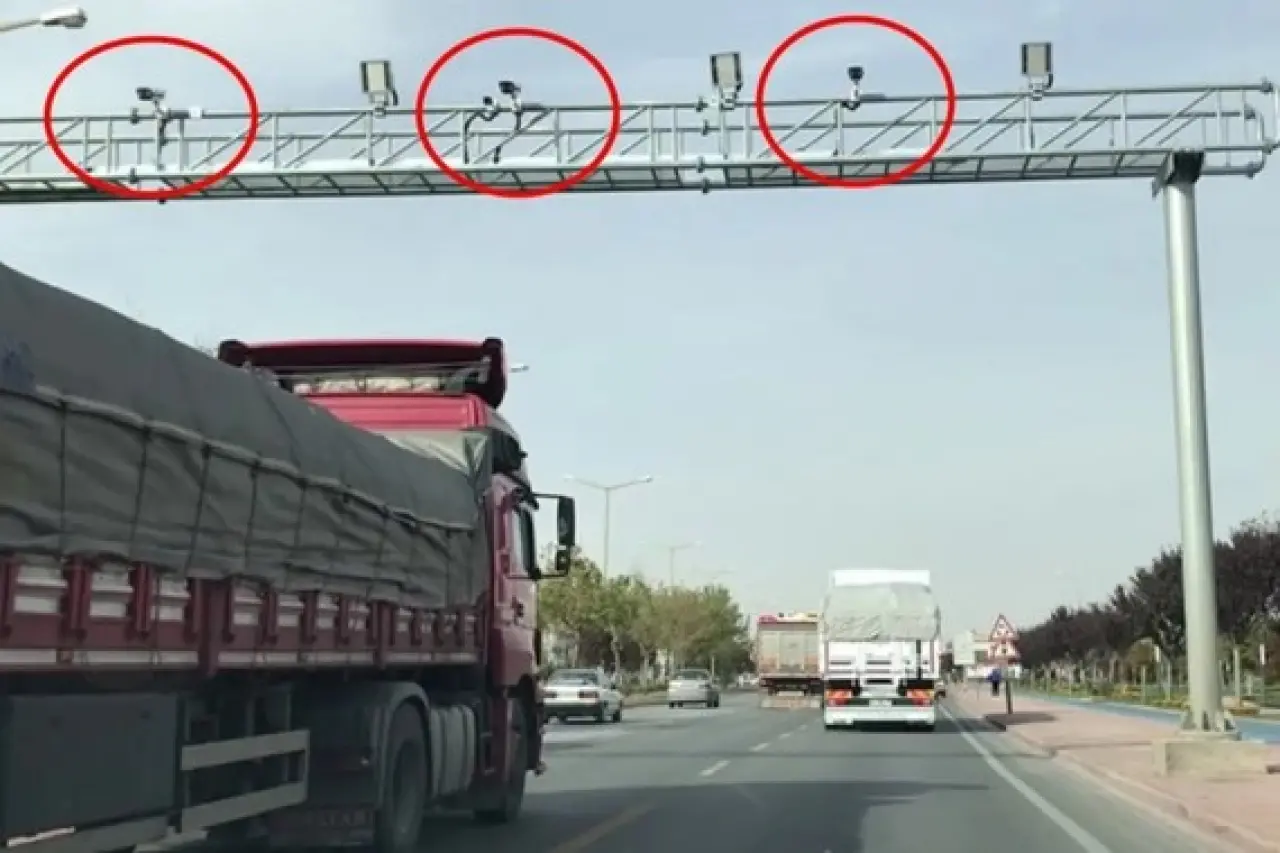 trafikte-hangi-kamera-ne-ise-yariyor-artik-hepsinin-gorevi-farkli.jpg