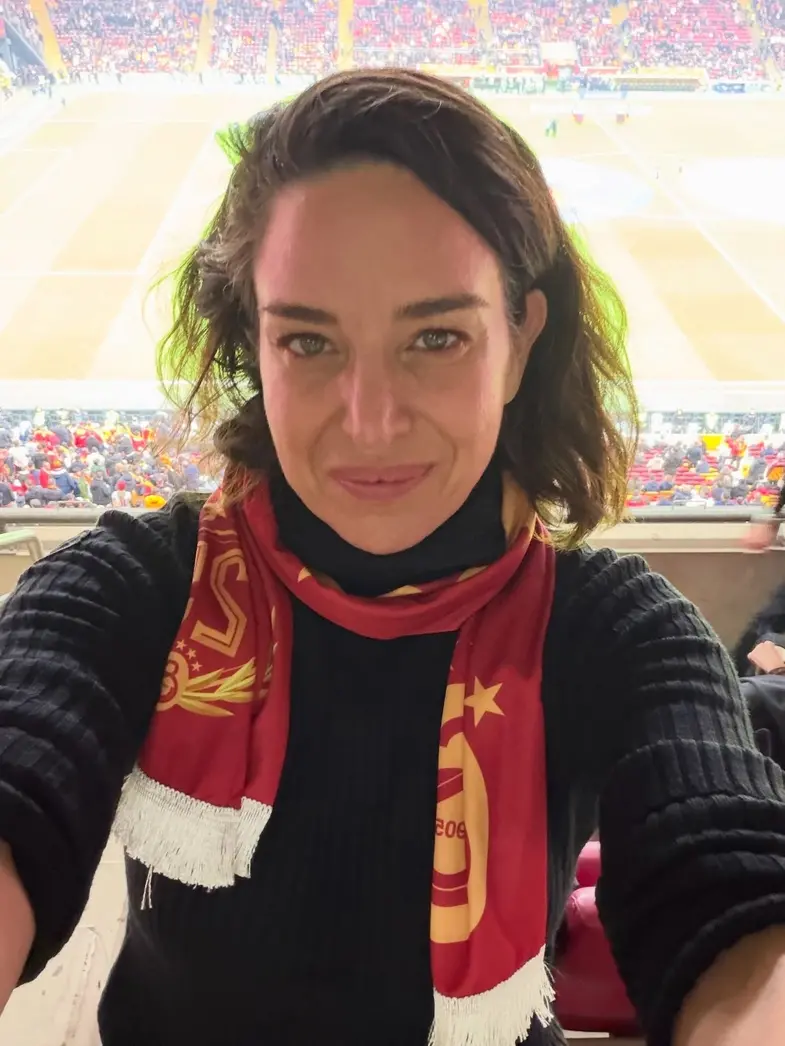 Yasemin Sadıkoğlu Kimdir? 2 Yasemin Sadıkoğlu