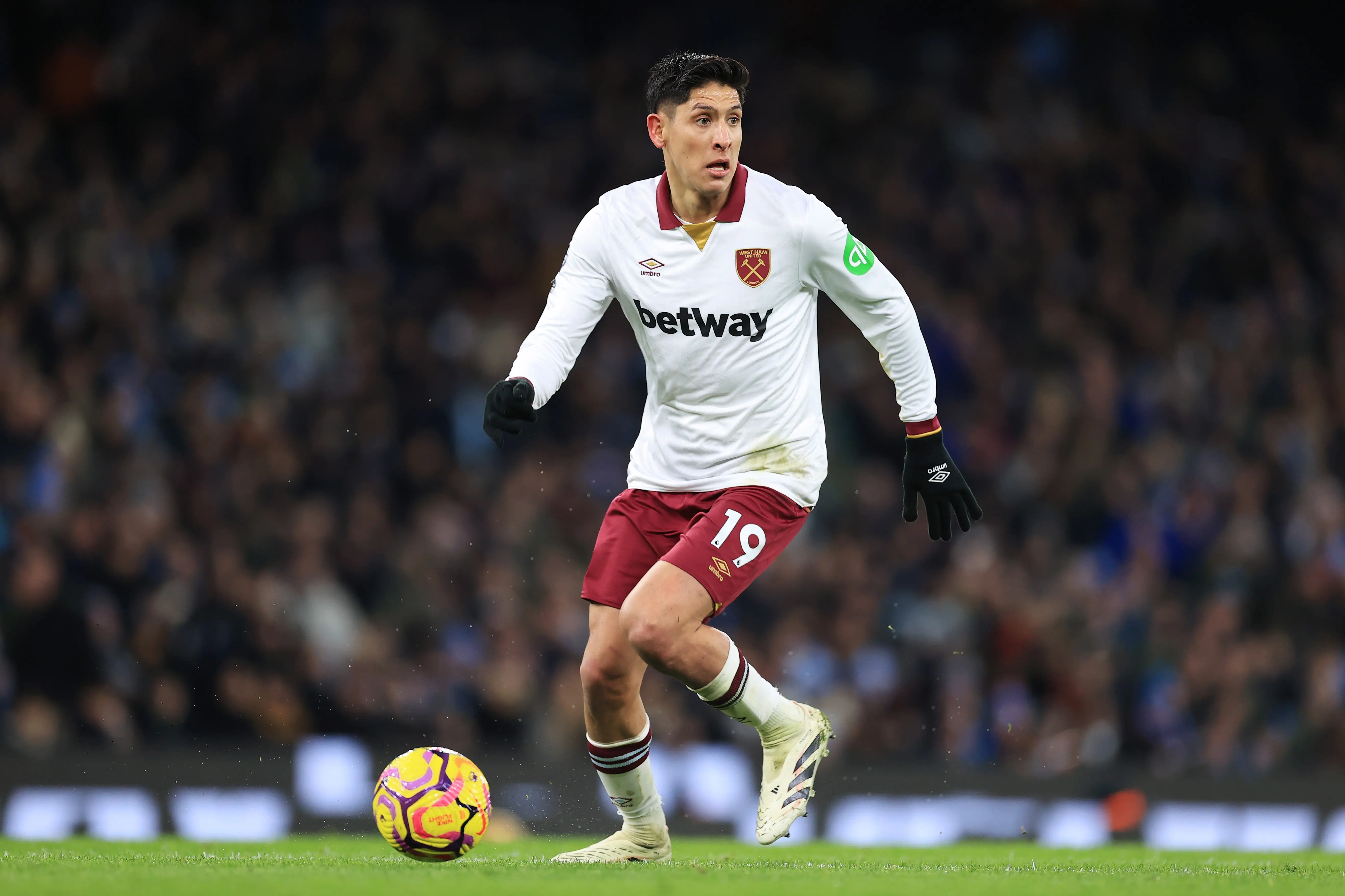 Edson Alvarez kimdir?