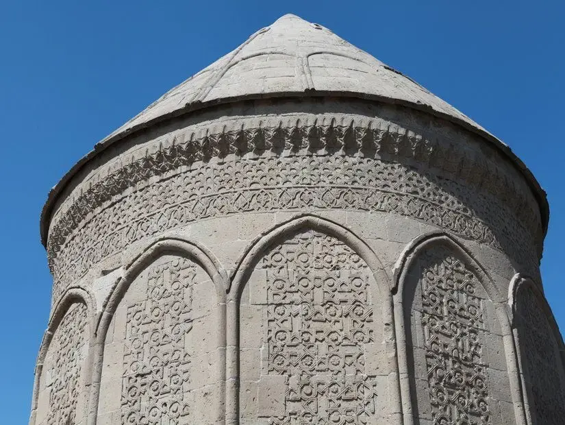 Döner Kümbet yakın çekim