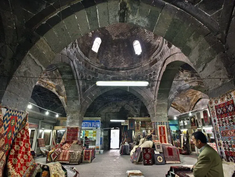 Kayseri Bedesteni iç görünümü