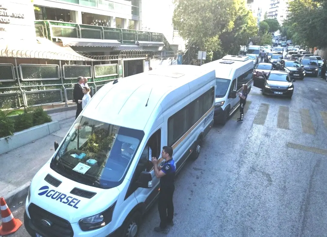 İzmir de öğrenci servislerine zam! Yeni ücretler belli oldu 1