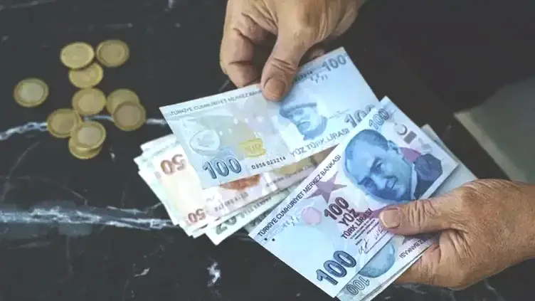 EMEKLİ MAAŞI ÖDEME TAKVİMİ: En düşük emekli maaş farkı ödemesi ne zaman? 3 bin 119 TL’lik ödeme bekleniyor!