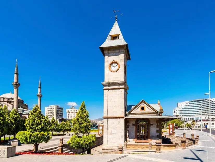 Kayseri Saat Kulesi görünümü